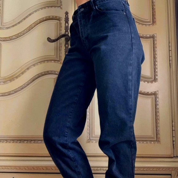 ZARA high waisted jeans with buttoned hem - Picture 3 of 5